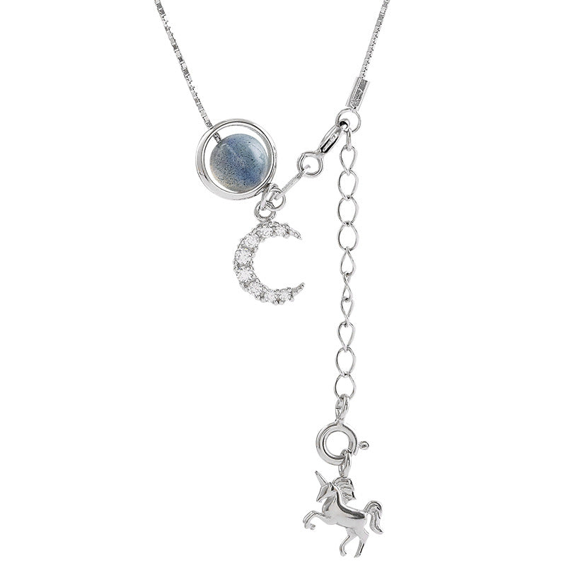 Collier pendentif licorne en argent sterling avec pierre de clair de lune