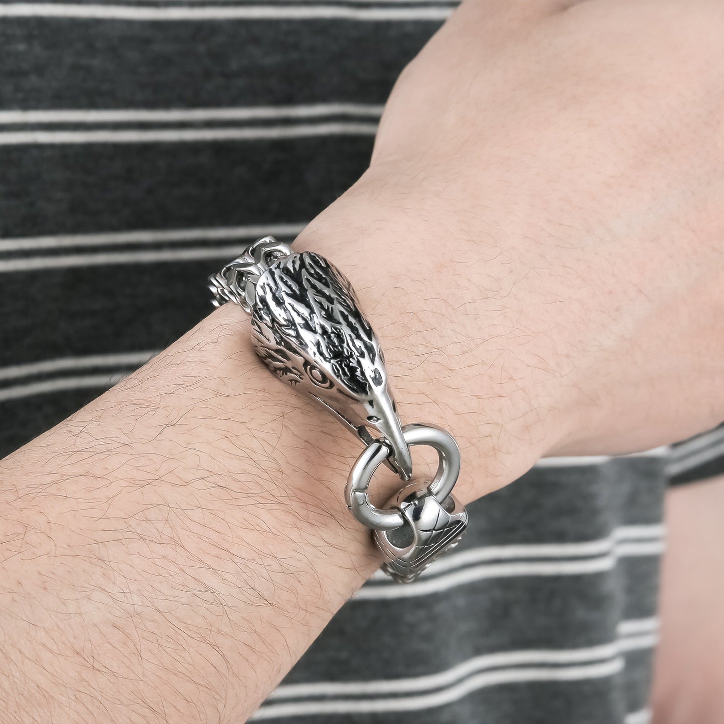 Edelstahl-Armband mit Adlerkopf